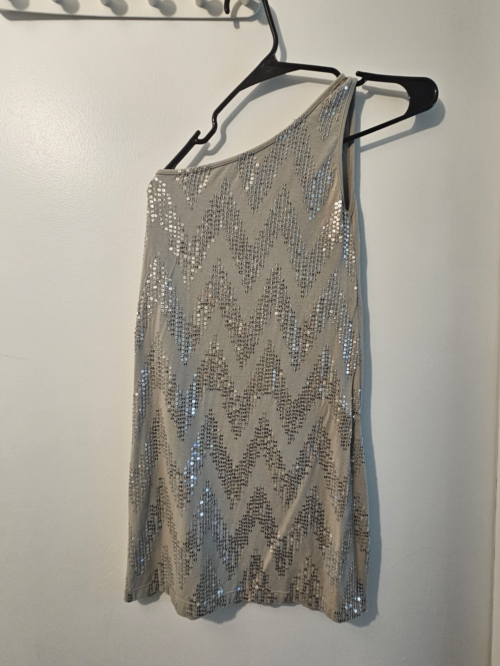 Sleeveless One-Shoulder Sequin Chevron Dress - Silver